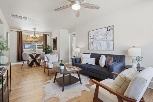 2870 Newport St, Denver, CO, 80207-3517 | Card Image