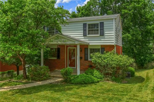 228 Parkedge Road, Green Tree, PA, 15220 | Card Image