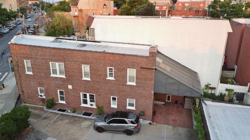 5368 Metropolitan Ave, Ridgewood, NY, 11385-1218 | Card Image