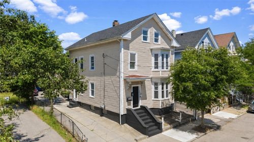 195 Bellevue Ave, Providence, RI, 02907-2767 | Card Image