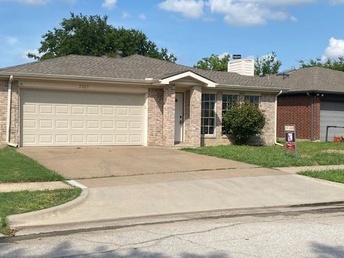 2067 Palomino Trl, Keller, TX, 76248-3102 | Card Image