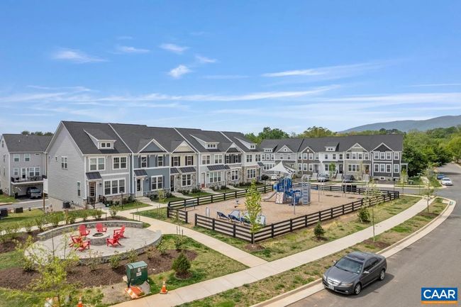 B - 2405 Anlee Rd, Condo with 2 bedrooms, 1 bathrooms and null parking in CROZET VA | Image 11