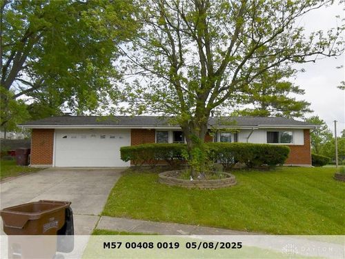 605 Cromer Ct, Englewood, OH, 45322-2318 | Card Image