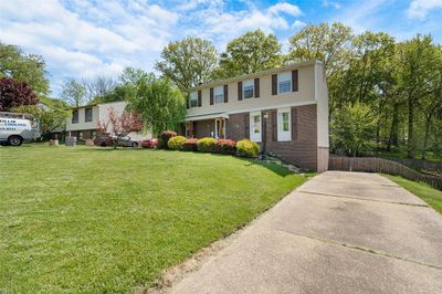 3039 Amy Dr, House other with 4 bedrooms, 2 bathrooms and 2 parking in South Park PA | Image 2