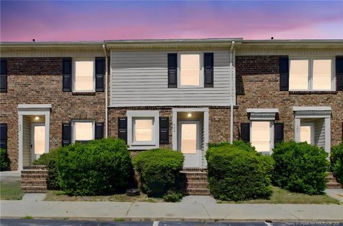 422 Kirkcaldy Ct, Fayetteville, NC, 28314-1638 | Card Image