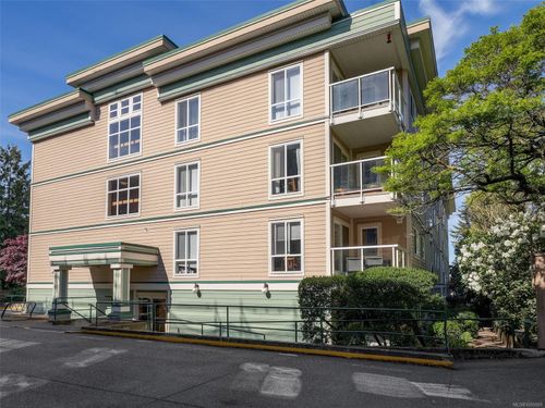 304-649 Bay St, Victoria, BC, V8T5H8 | Card Image