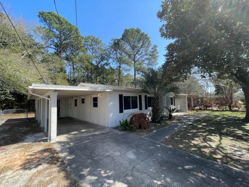 290 Anderson Dr, Mary Esther, FL, 32569-1804 | Card Image