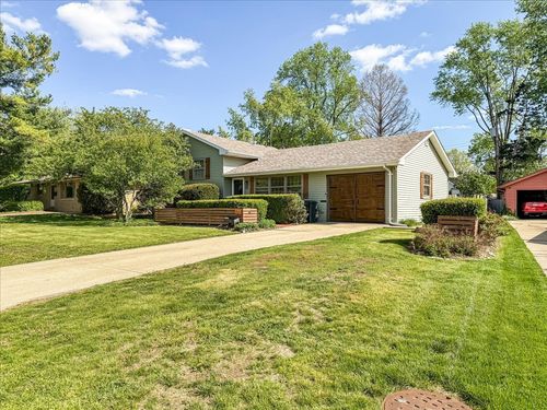 709 E Sunnycrest Dr, Urbana, IL, 61801-5964 | Card Image
