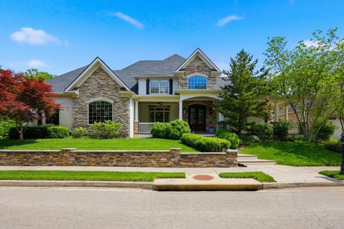 2901 Fairfax Ln, Lexington, KY, 40509-9032 | Card Image