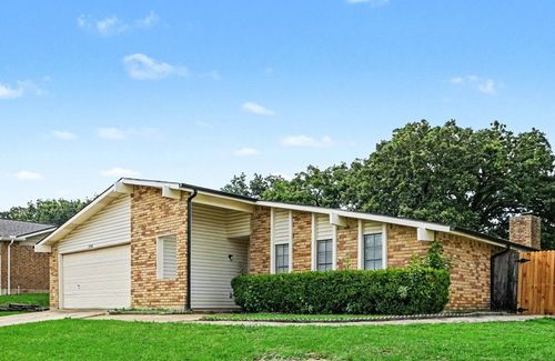 3708 Pinewood St, Bedford, TX, 76021-5124 | Card Image