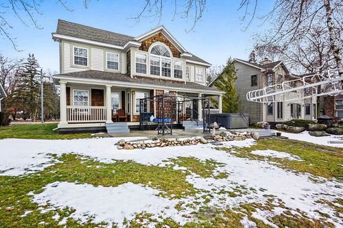 7663 Bay Mdw, Stanwood, MI, 49346-8774 | Card Image