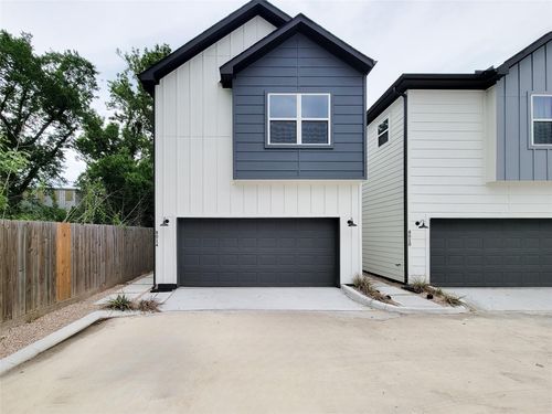8014 Huntington Springs Ln, Houston, TX, 77093 | Card Image