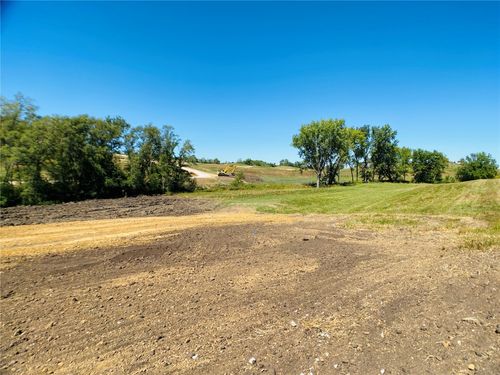 2788 Fox Dr, Williamsburg, IA, 52361-2700 | Card Image
