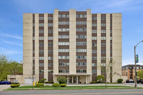 903-141 N La Grange Rd, La Grange, IL, 60525-2000 | Card Image