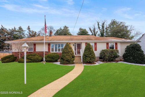 221 Belmar Ave, Oakhurst, NJ, 07755-1307 | Card Image