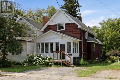 317 Wilson St, Sault Ste. Marie, ON, P6B2K7 | Card Image