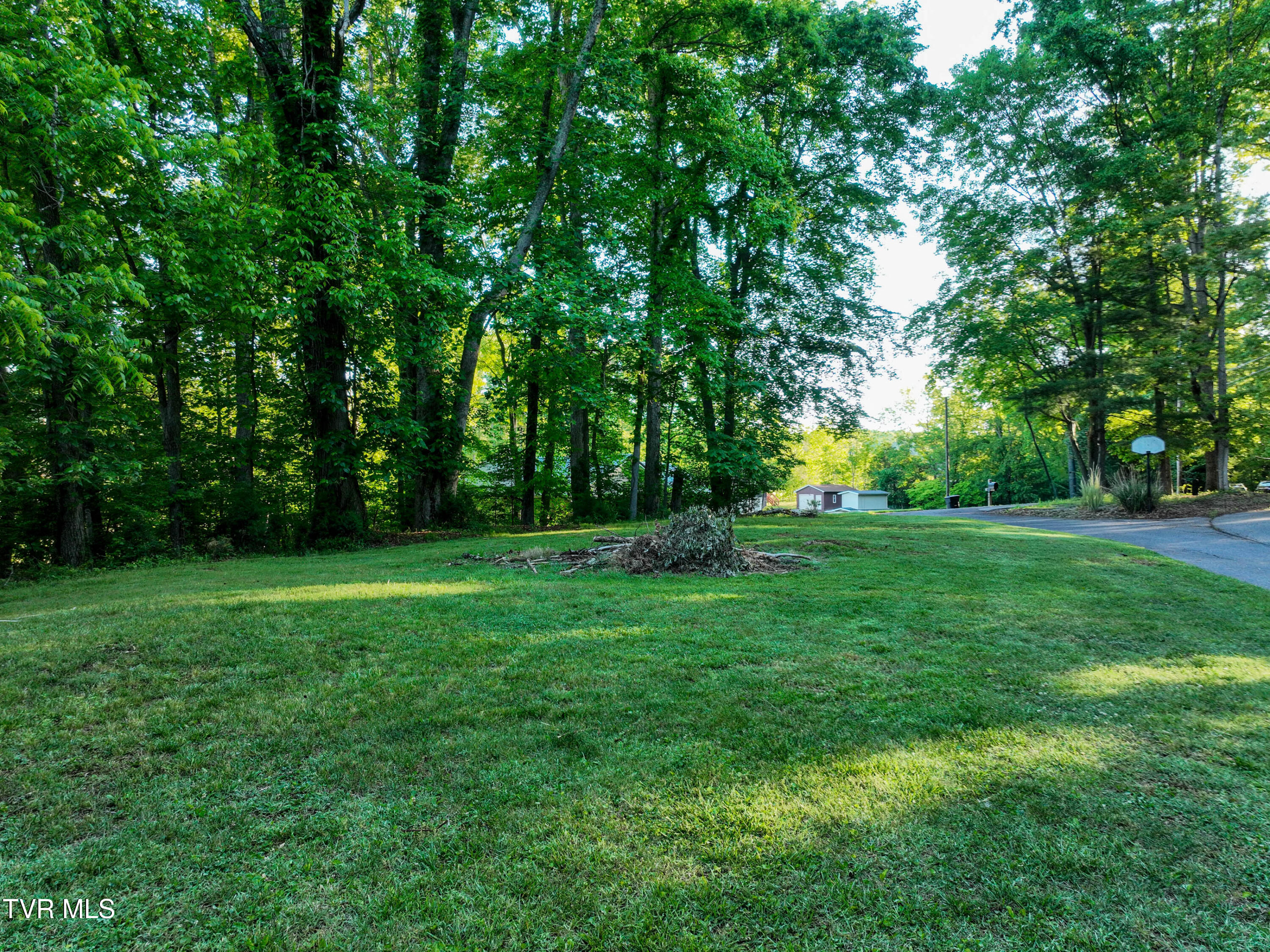 Land in Church Hill