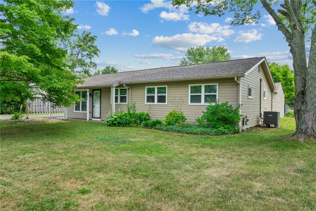 Robinhood Dr, Cranberry Township, PA 16066