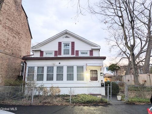 522 1st Ave, Troy, NY, 12182-2711 | Card Image