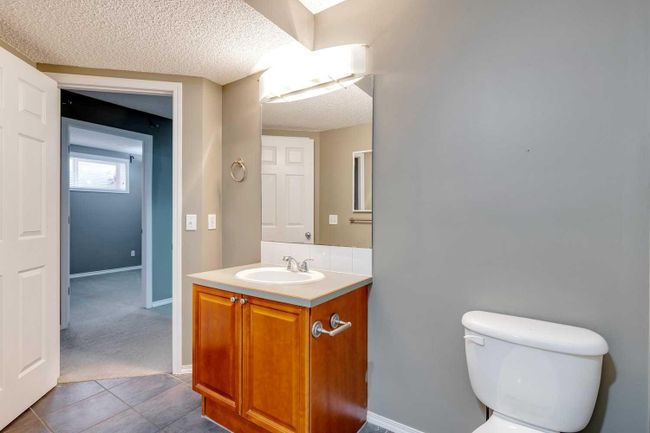 25 Martha's Green Ne, House detached with 4 bedrooms, 2 bathrooms and 4 parking in Calgary AB | Image 32