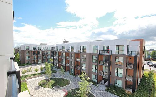 414-150 Sabina Dr, Oakville, ON, L6H0W3 | Card Image
