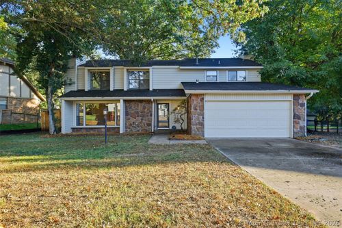 105 W Yuma Ct, Broken Arrow, OK, 74011-6846 | Card Image