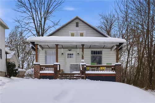 620 E Reynolds St, New Castle, PA, 16101-4854 | Card Image