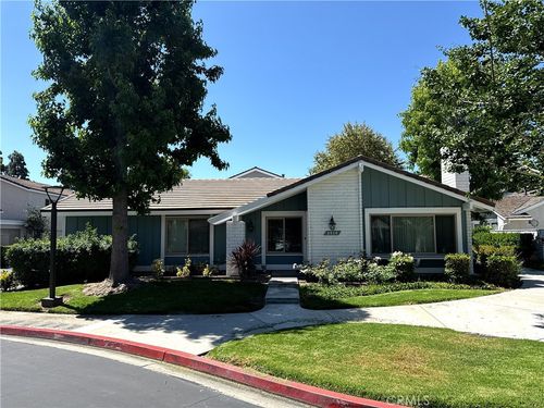 2010 W Summer Wind, Santa Ana, CA, 92704-7133 | Card Image