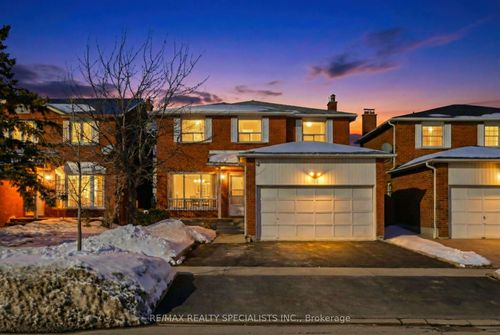 198 Vodden St W, Brampton, ON, L6X2V3 | Card Image