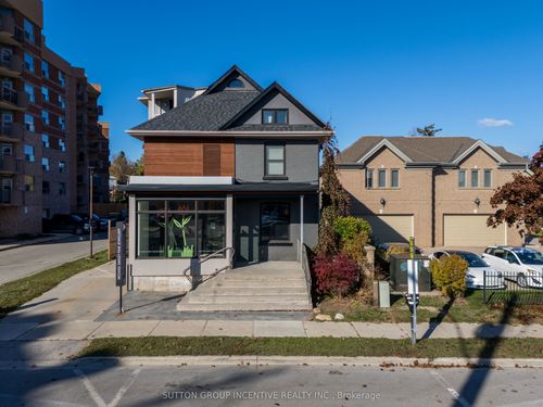 18-18 Worsley St, Barrie, ON, L4M1L4 | Card Image