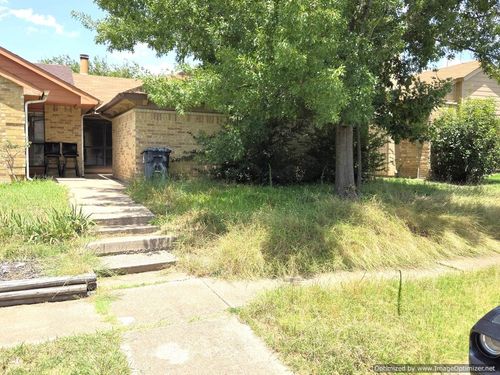 2429 E Timberview Ln, Arlington, TX, 76014-1825 | Card Image