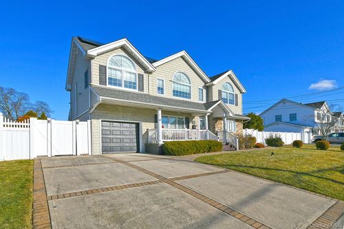 120 Brenner Ave, Bethpage, NY, 11714-4339 | Card Image