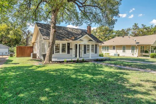 201 Pecan St, Terrell, TX, 75160-1767 | Card Image