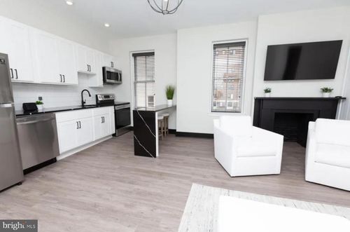 apt-1a-1210 N Calvert St, BALTIMORE, MD, 21202-4275 | Card Image