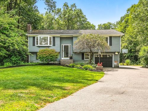 41 Brookwood Rd, Attleboro, MA, 02703-4303 | Card Image