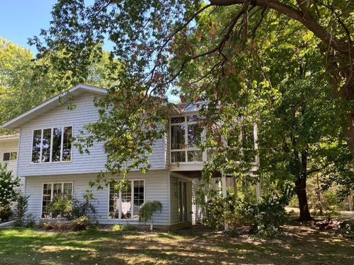 1713 Siewert St, Red Wing, MN, 55066-2942 | Card Image