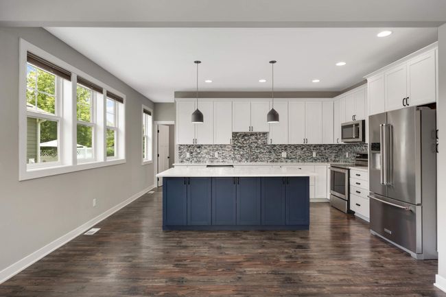 15590 Duck Trail Ln, Townhouse with 4 bedrooms, 4 bathrooms and null parking in Apple Valley MN | Image 11