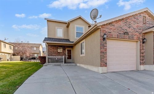 2434 Charleston Ave, Harrisville, UT, 84414-2392 | Card Image