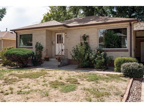 3745 Chase St, Wheat Ridge, CO, 80212-7043 | Card Image