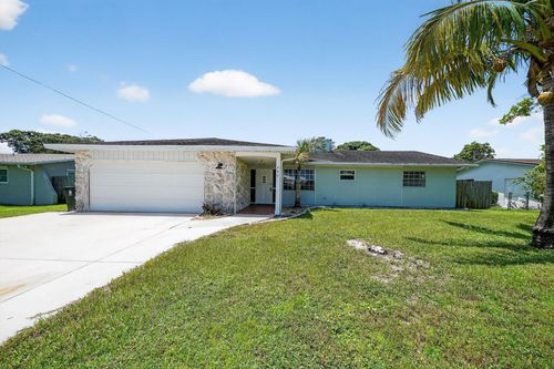 440 Se Sunnydale Ln, Port St. Lucie, FL, 34983-2228 | Card Image