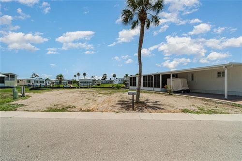 17561 Stevens Blvd, FORT MYERS BEACH, FL, 33931-7156 | Card Image
