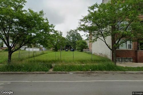 6037 King Dr, Chicago, IL, 60637-2336 | Card Image