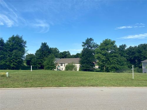 501 Wedgewood Ln, Trenton, IL, 62293-1796 | Card Image