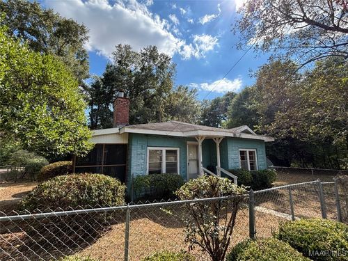 402 Johnson St, Selma, AL, 36703-7407 | Card Image