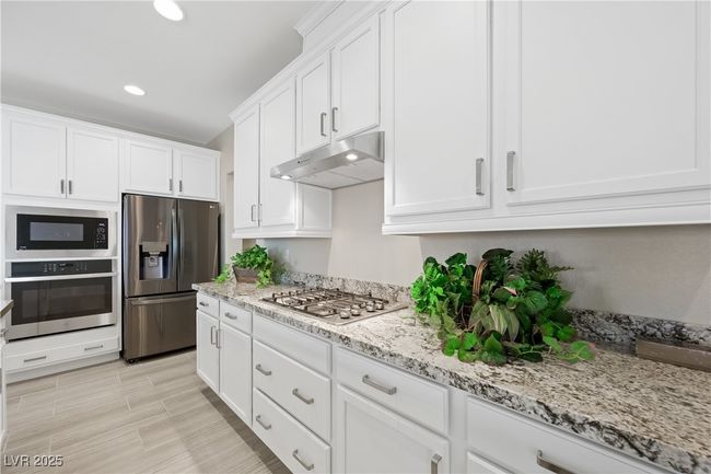 1091 E Sunset Rd, House other with 3 bedrooms, 3 bathrooms and null parking in Henderson NV | Image 10