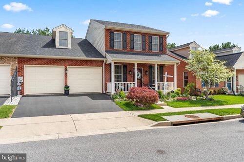 1838 Meridian Dr, HAGERSTOWN, MD, 21742-1232 | Card Image