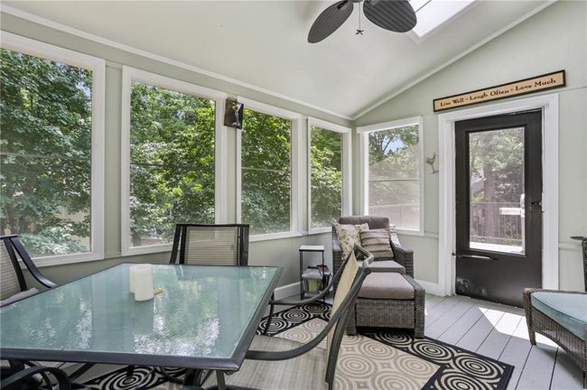 100 Spring Ridge Ct, House other with 4 bedrooms, 3 bathrooms and null parking in Roswell GA | Image 11