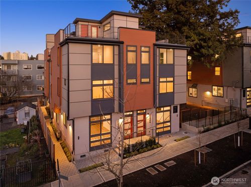 6544 A Latona Ave Ne, Seattle, WA, 98115 | Card Image