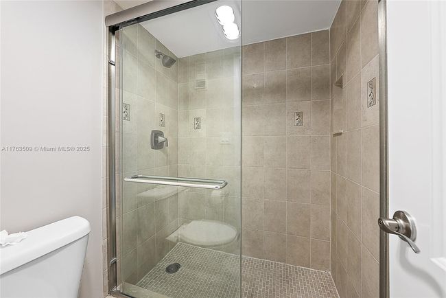 101M3 - 1605 S Us Highway 1, Condo with 3 bedrooms, 3 bathrooms and null parking in Jupiter FL | Image 11