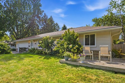 1325 Sumter Ave N, Golden Valley, MN, 55427-4041 | Card Image